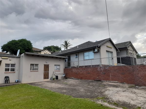 5 Bed House in Tongaat Central