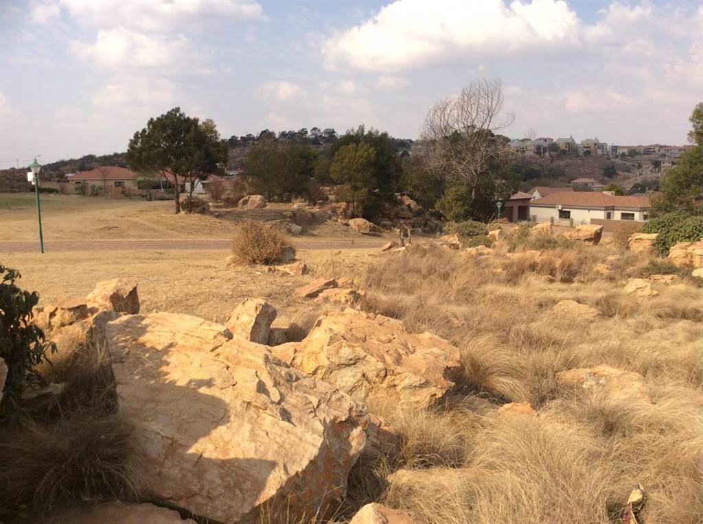 1056 m² Land available in Kungwini Country Estate photo number 6