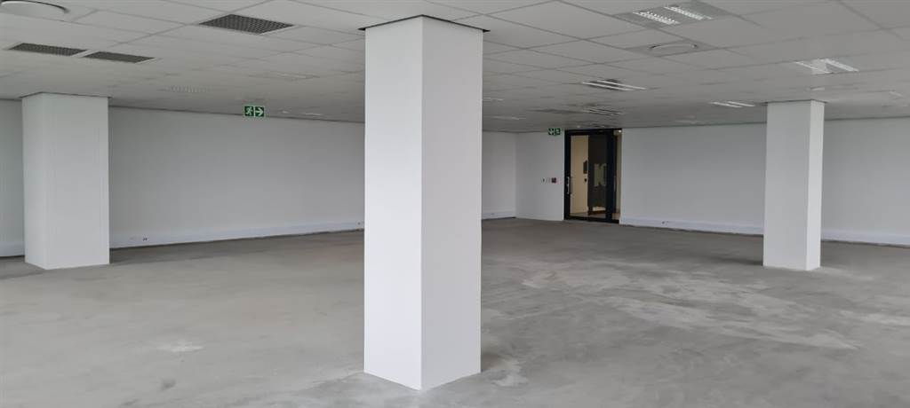 344  m² Office Space in Illovo photo number 11