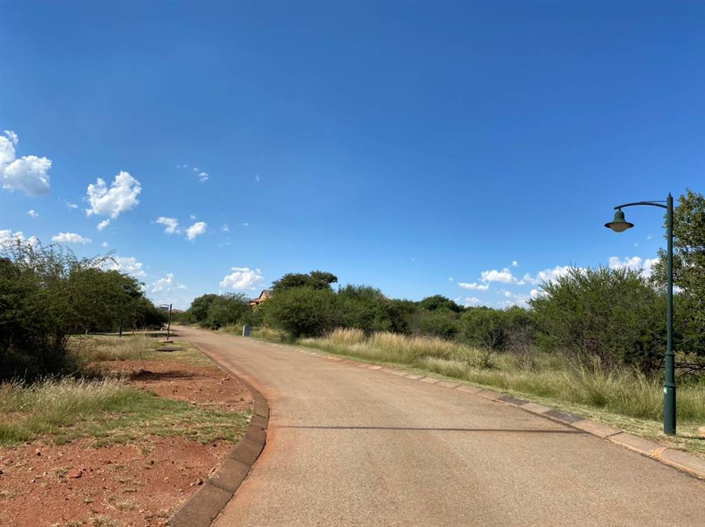 908 m² Land available in Seasons Lifestyle Estate photo number 3