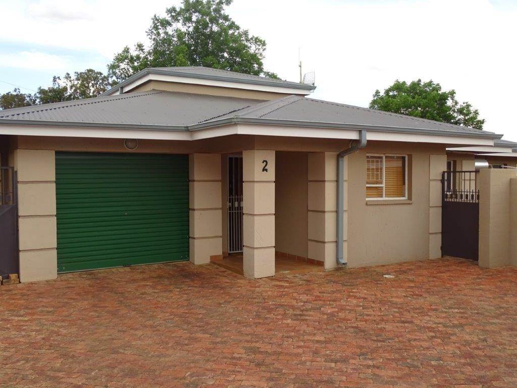 2 Bed Townhouse in Kanoniers Park photo number 14