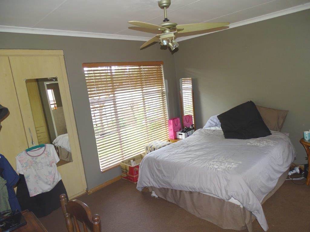 2 Bed Townhouse in Kanoniers Park photo number 8