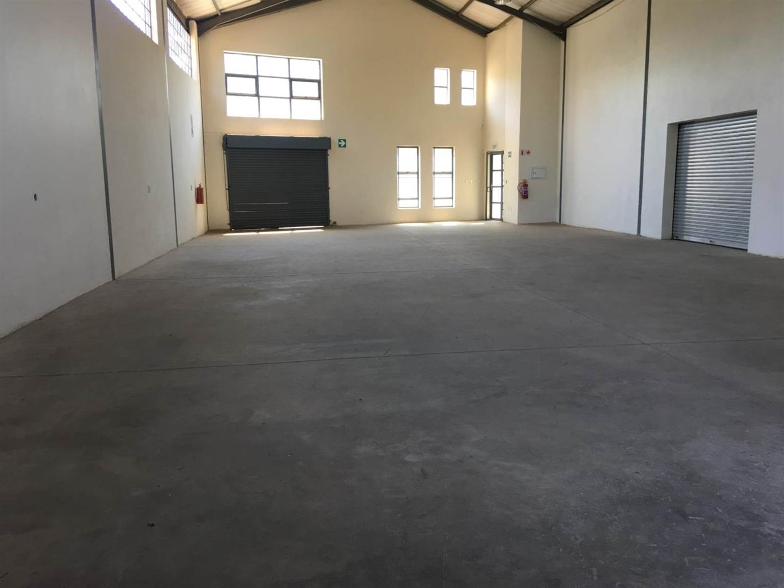 251  m² Industrial space in Route 21 Business Park photo number 4