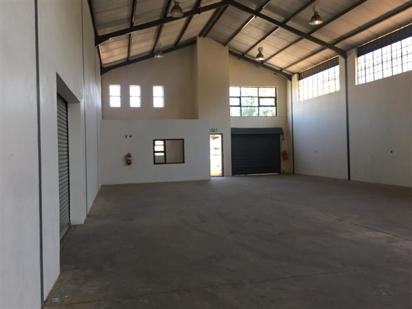251  m² Industrial space in Route 21 Business Park