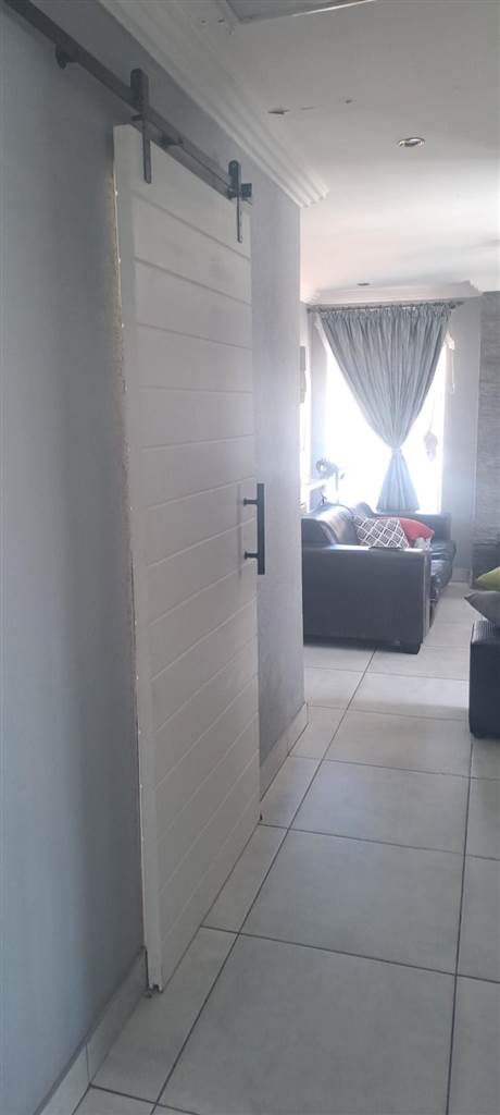 3 Bed House in Mmabatho unit 14 photo number 13