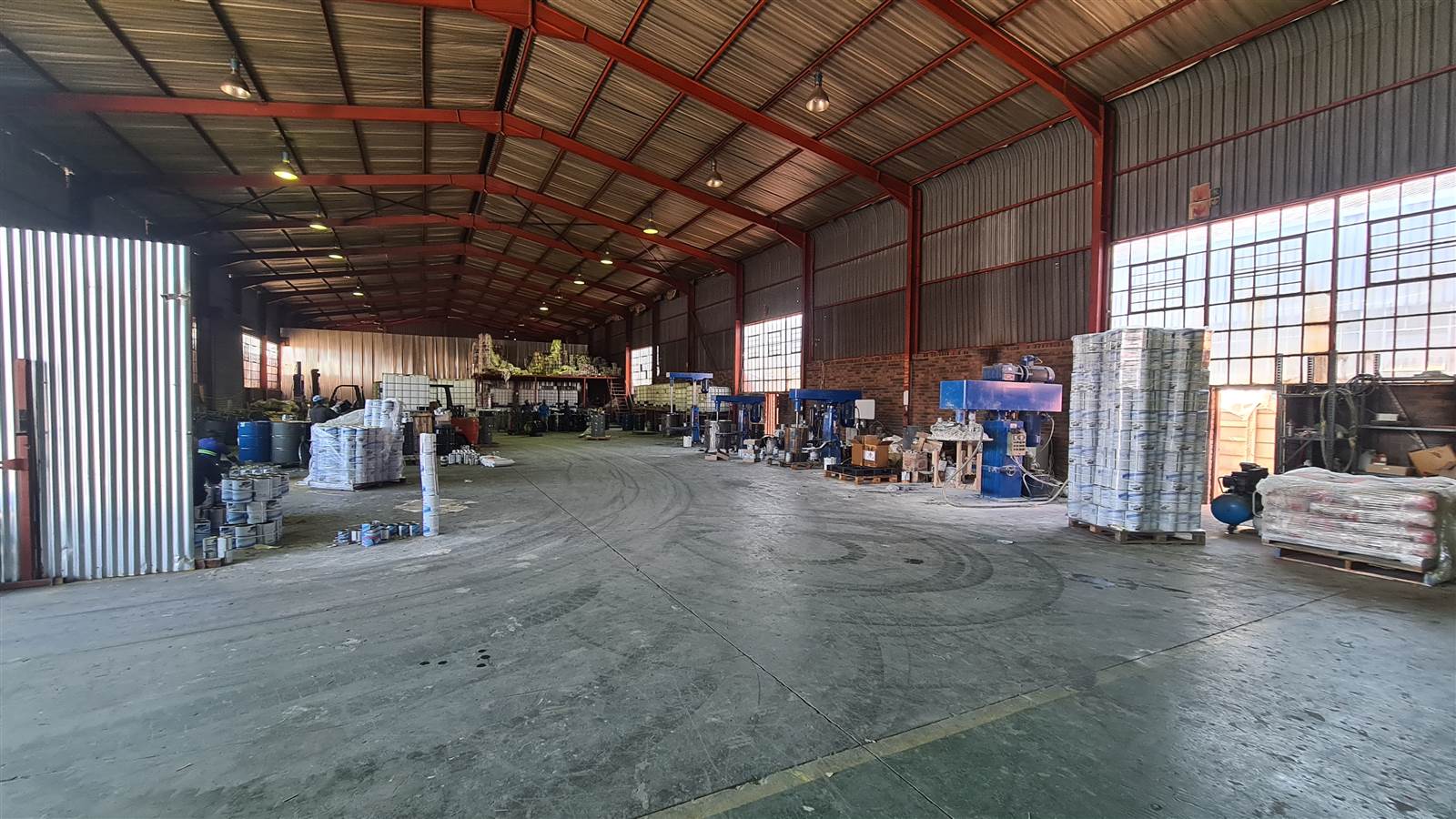 1500  m² Industrial space in Brakpan North photo number 7