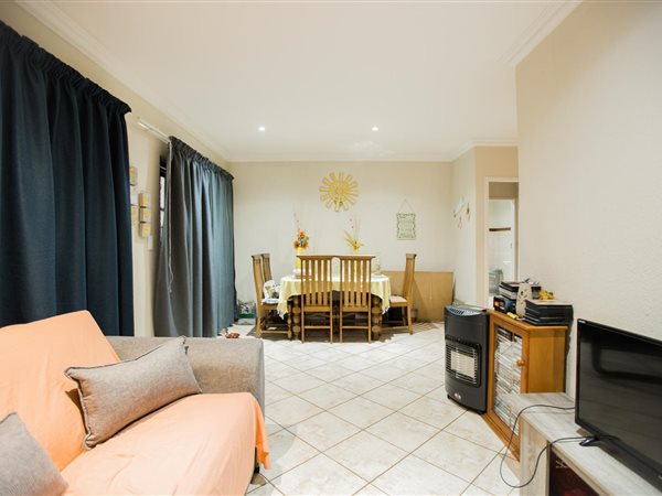 1 Bed Townhouse in Willow Park Manor