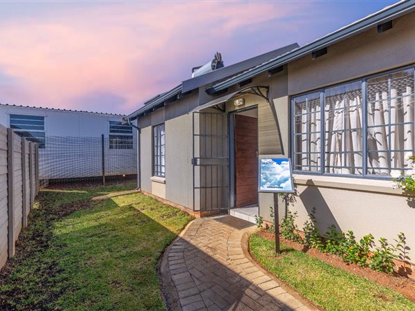 2 Bedroom House 2 Bedroom House
