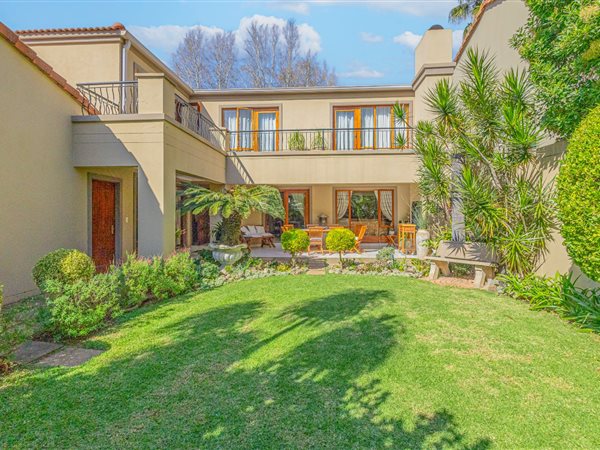 3 Bedroom Townhouse 3 Bedroom Townhouse