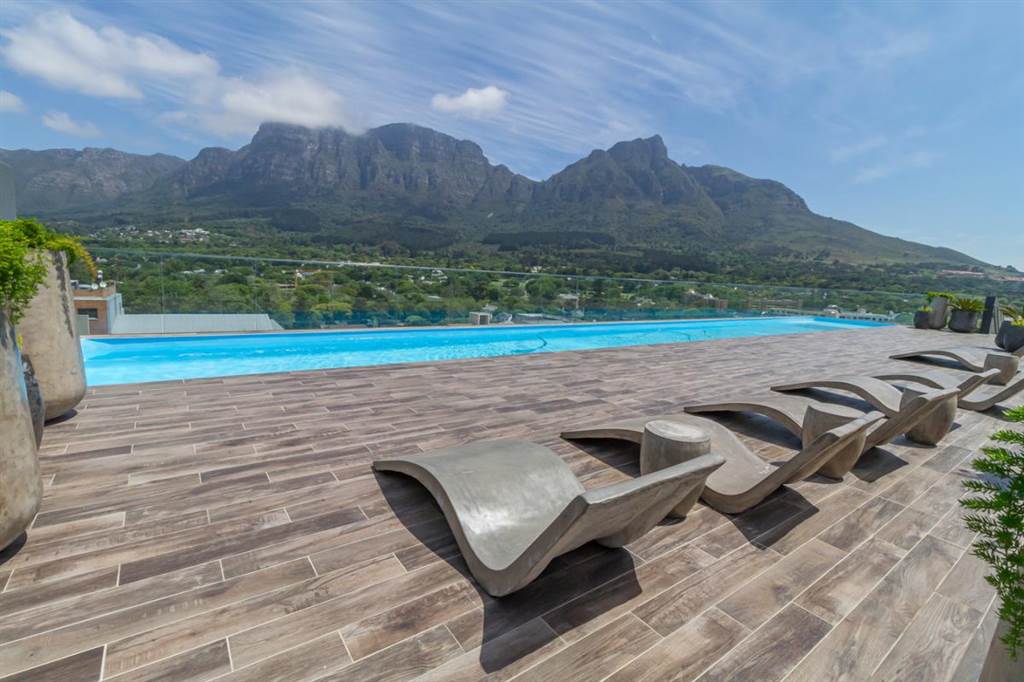 1 Bed Apartment in Newlands photo number 10
