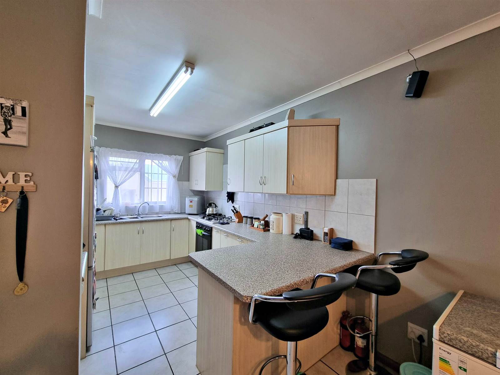 2 Bed Townhouse in Swellendam photo number 5