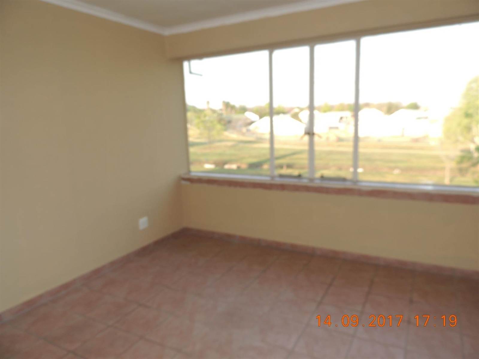 3 Bed Apartment in Secunda photo number 18