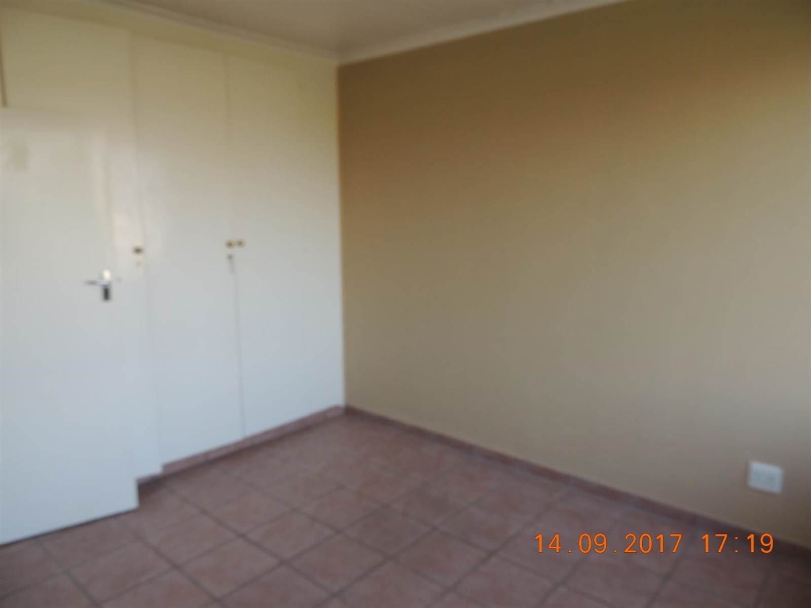 3 Bed Apartment in Secunda photo number 19