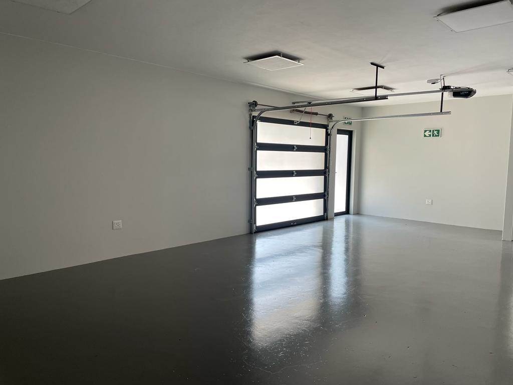 240  m² Commercial space in Halfway House photo number 12