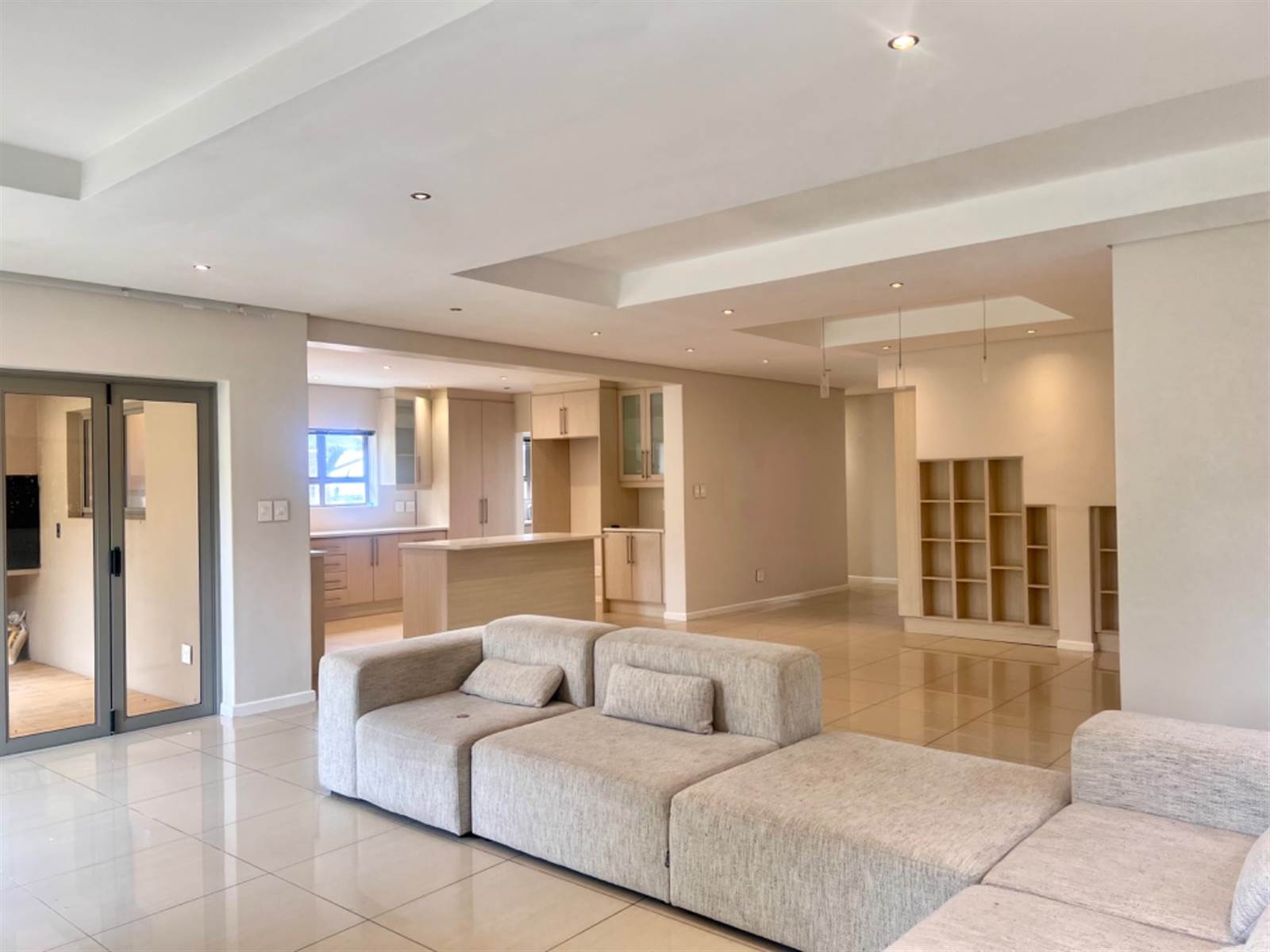 5 Bed House in Constantia photo number 7
