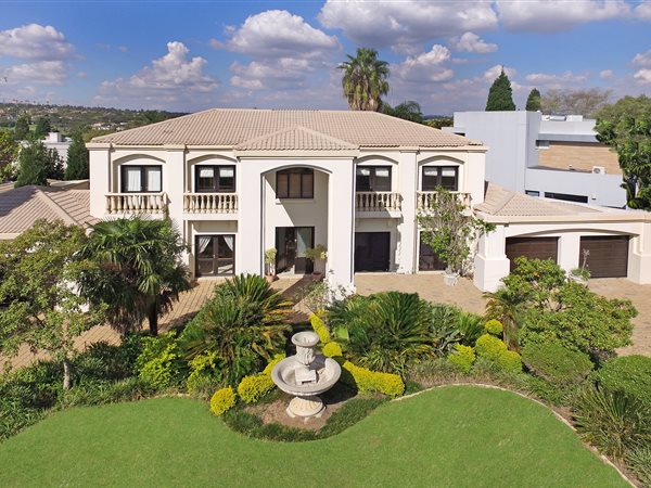 6 Bed House in Dainfern Golf Estate