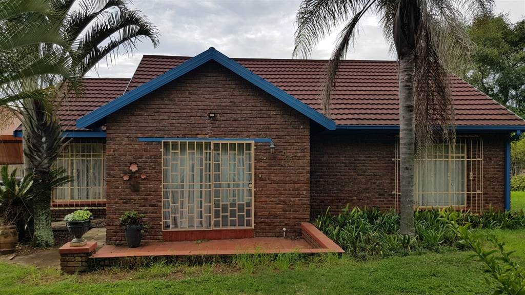 2 Bed House in Polokwane Central photo number 6