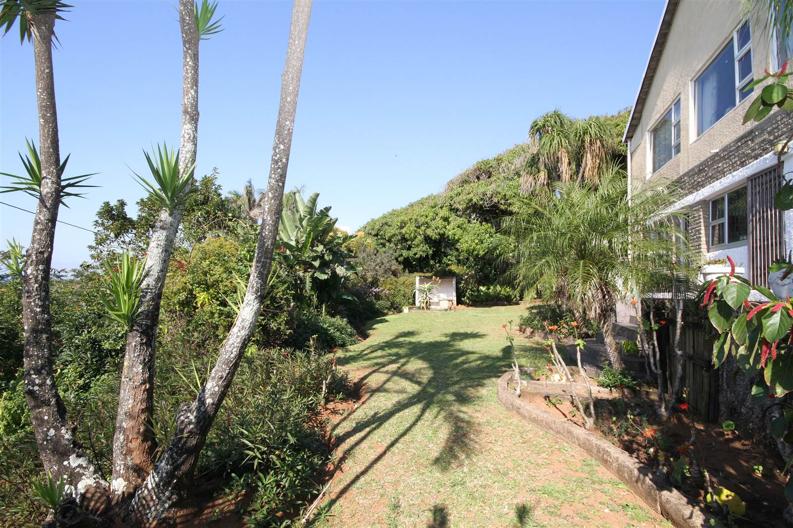3 Bed House in Illovo Beach photo number 24