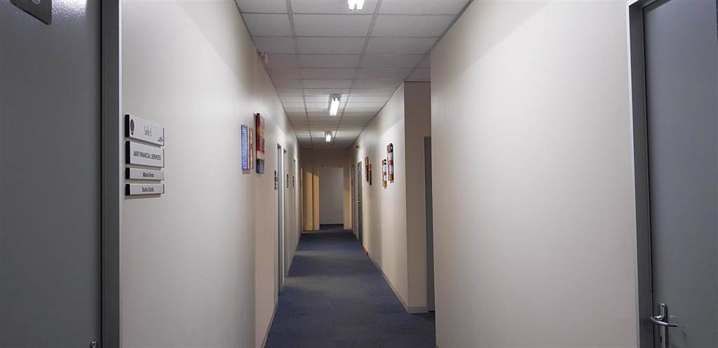 15  m² Office Space in Empangeni photo number 3