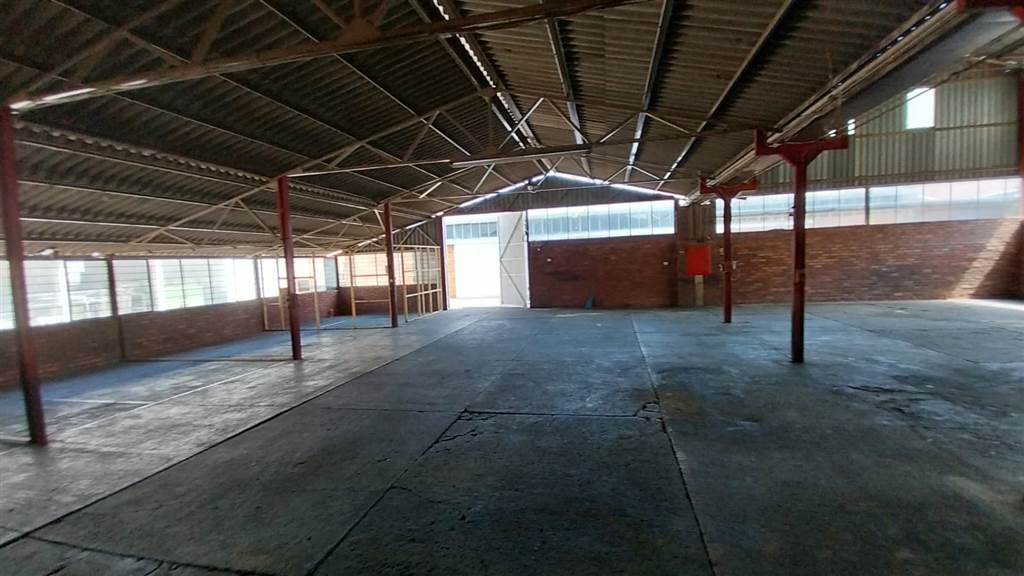 330  m² Industrial space in Danville photo number 12