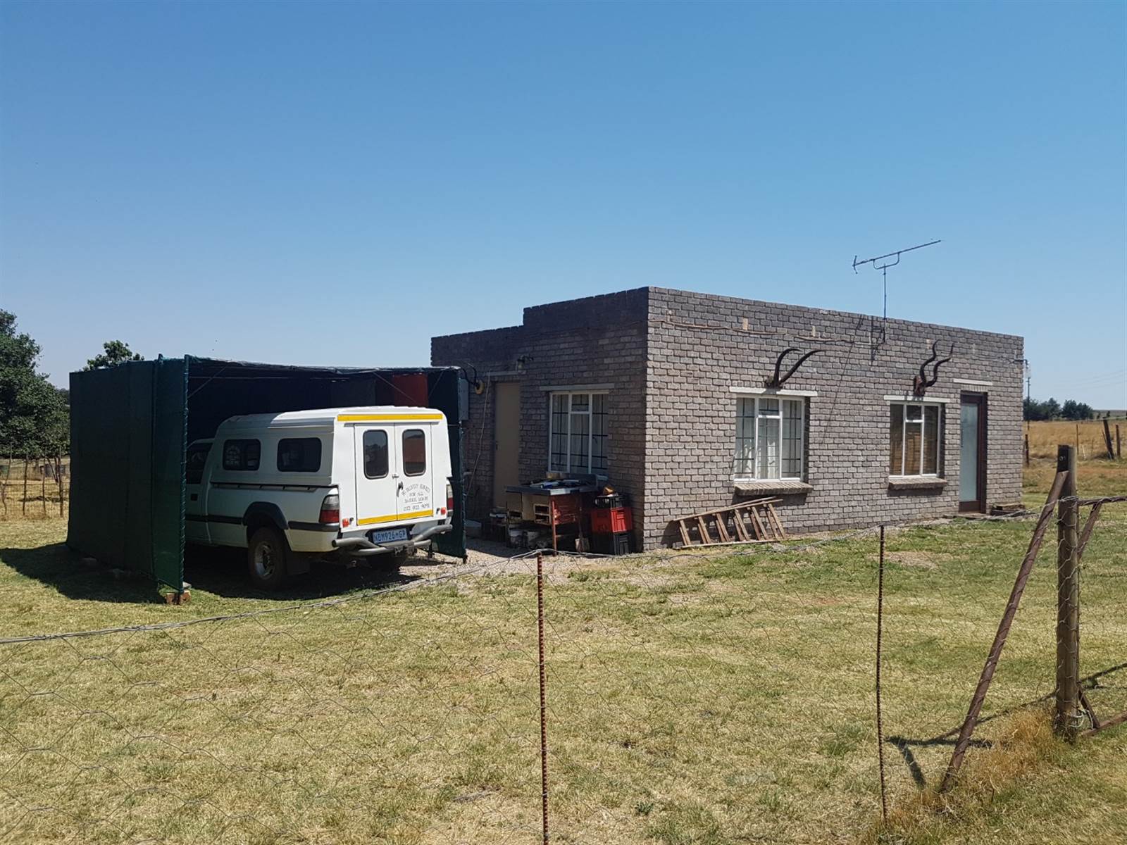 15.7 ha Farm in Randfontein photo number 17
