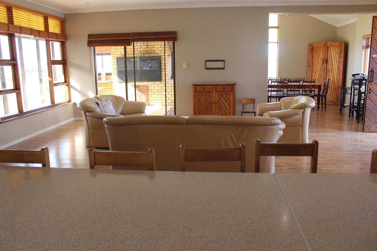 6 Bed House in Middedorp photo number 4