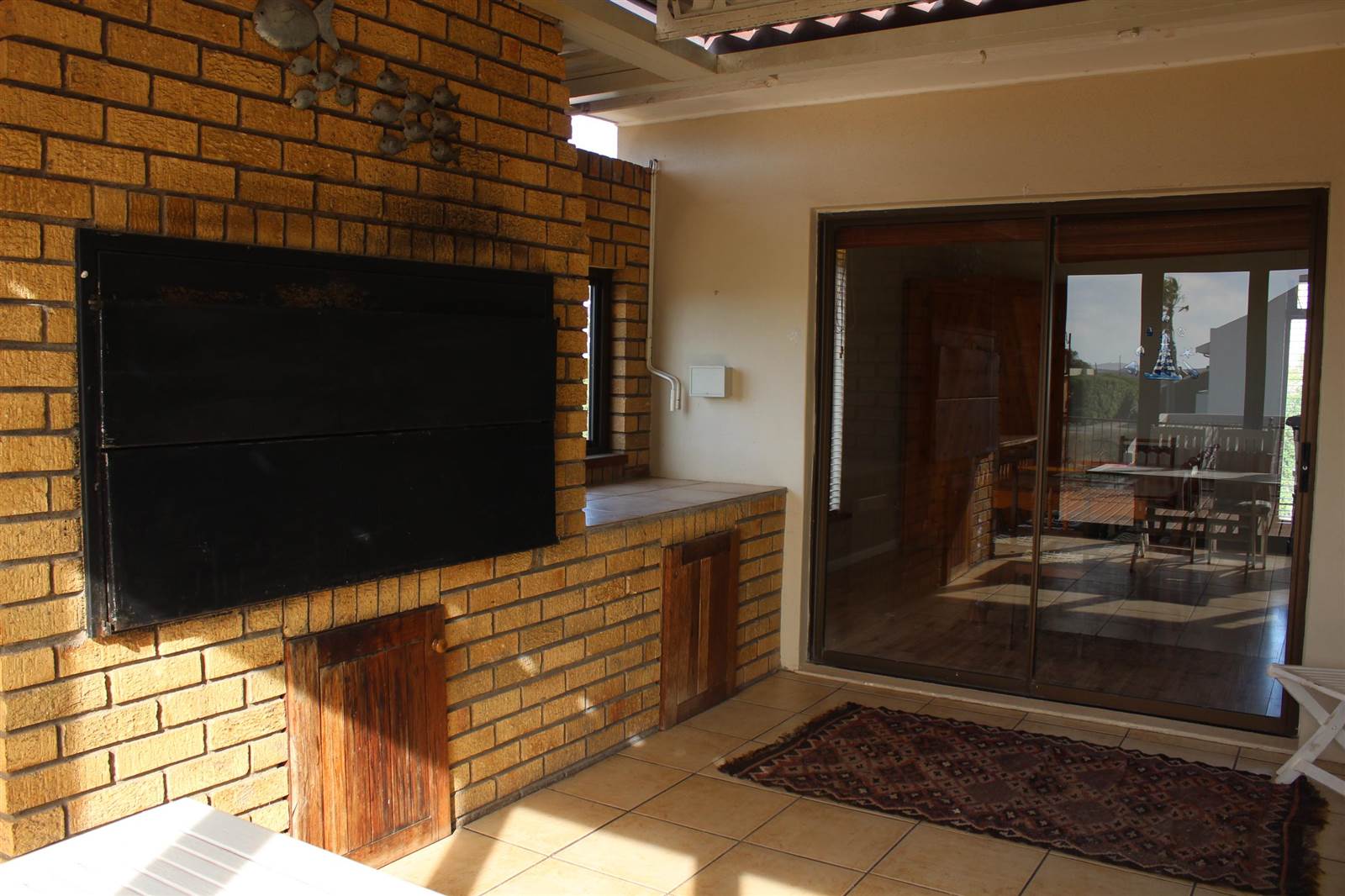 6 Bed House in Middedorp photo number 8
