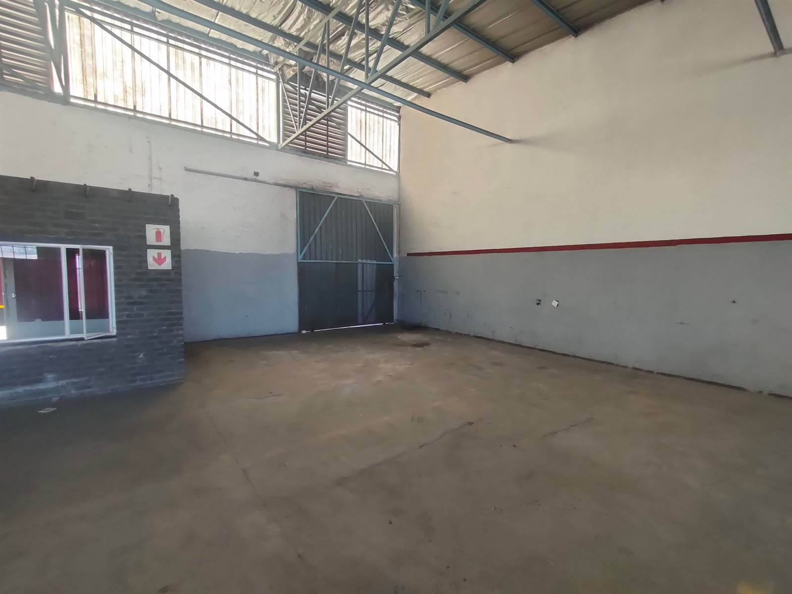 460  m² Commercial space in Vanderbijlpark NW photo number 4