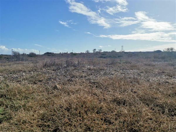 750 m² Land available in Hoogland