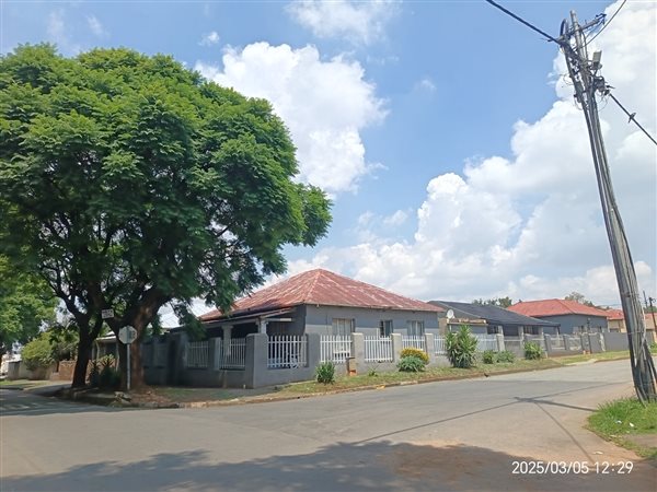 6 Bedroom House 6 Bedroom House