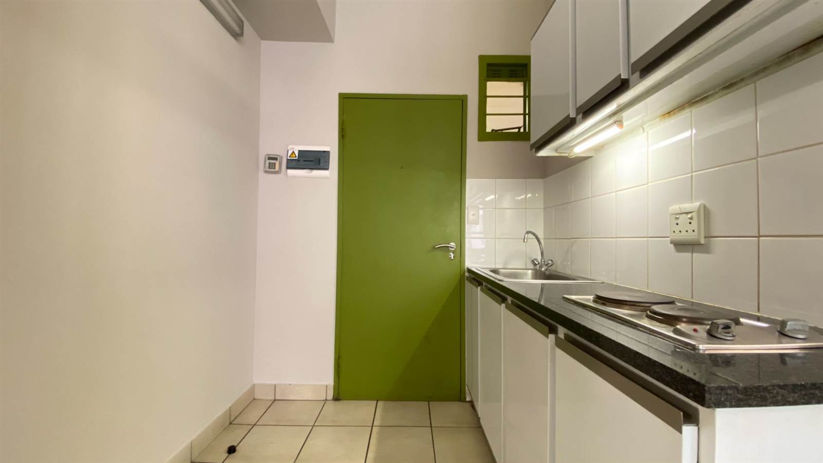 Bachelor apartment in City & Suburban (Maboneng) photo number 1