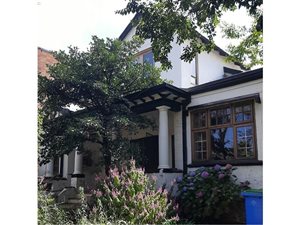 4 Bed House in Bellevue