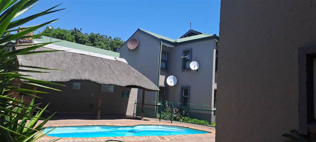 2 Bed Apartment in Middelburg Central photo number 11
