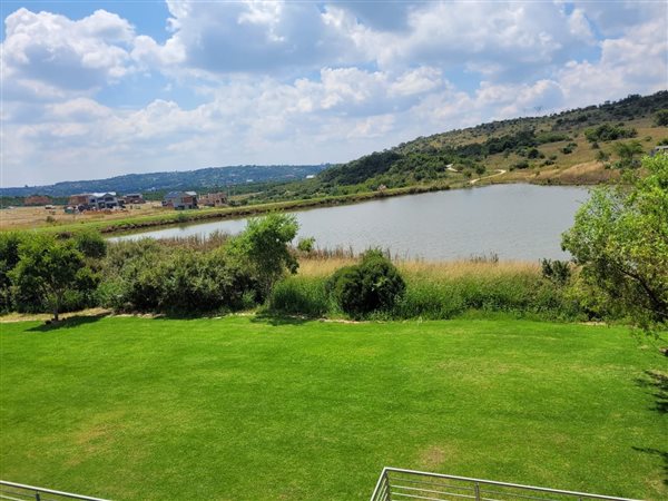 620 m² Land available in The Hills
