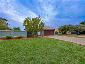 3 Bed House in Midlands Estate