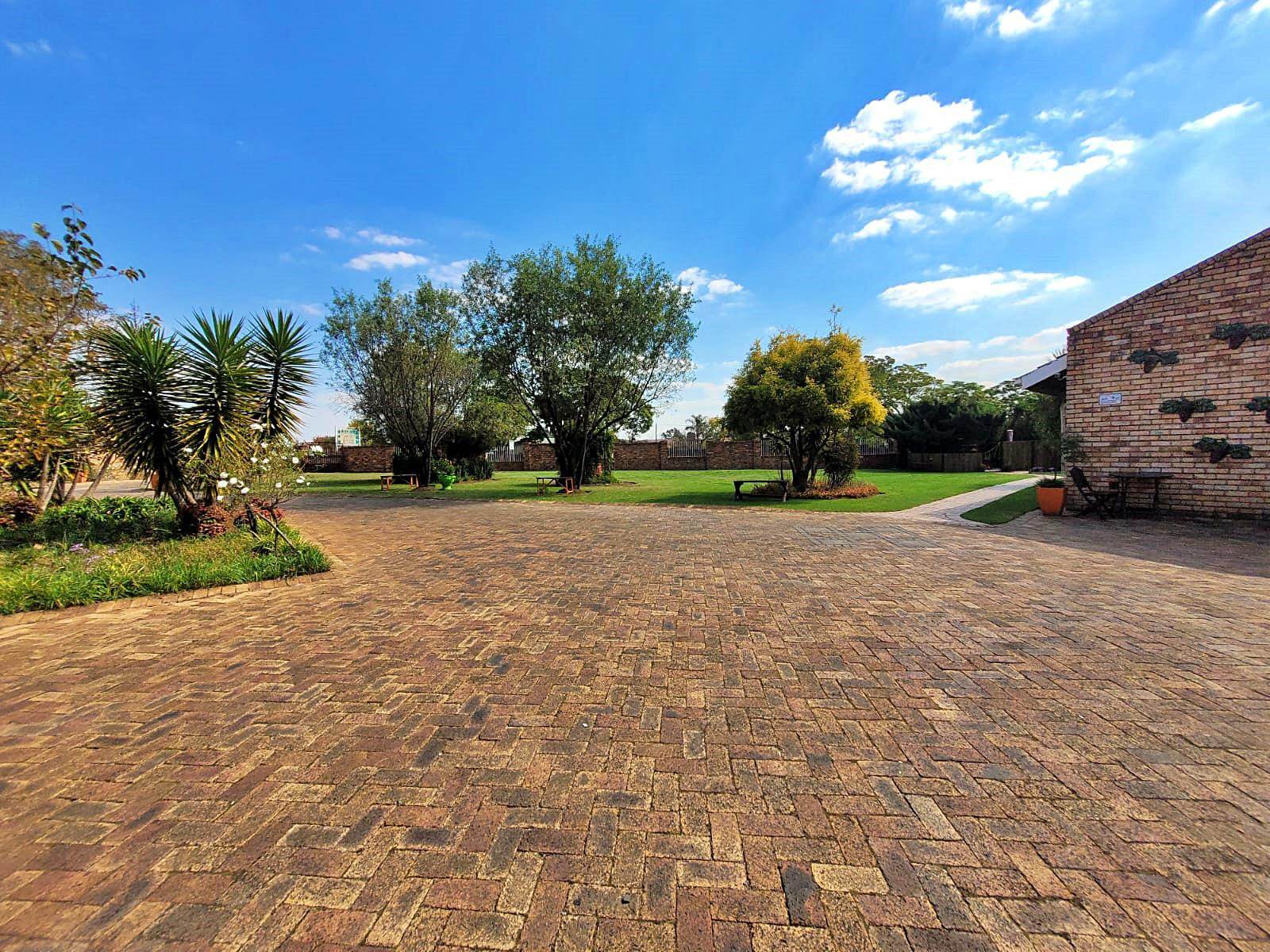 600  m² Commercial space in Benoni AH photo number 4