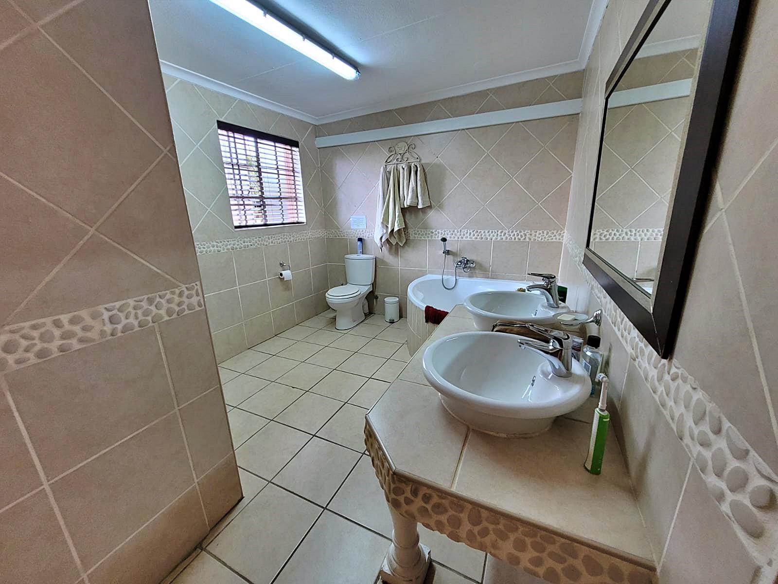 600  m² Commercial space in Benoni AH photo number 25