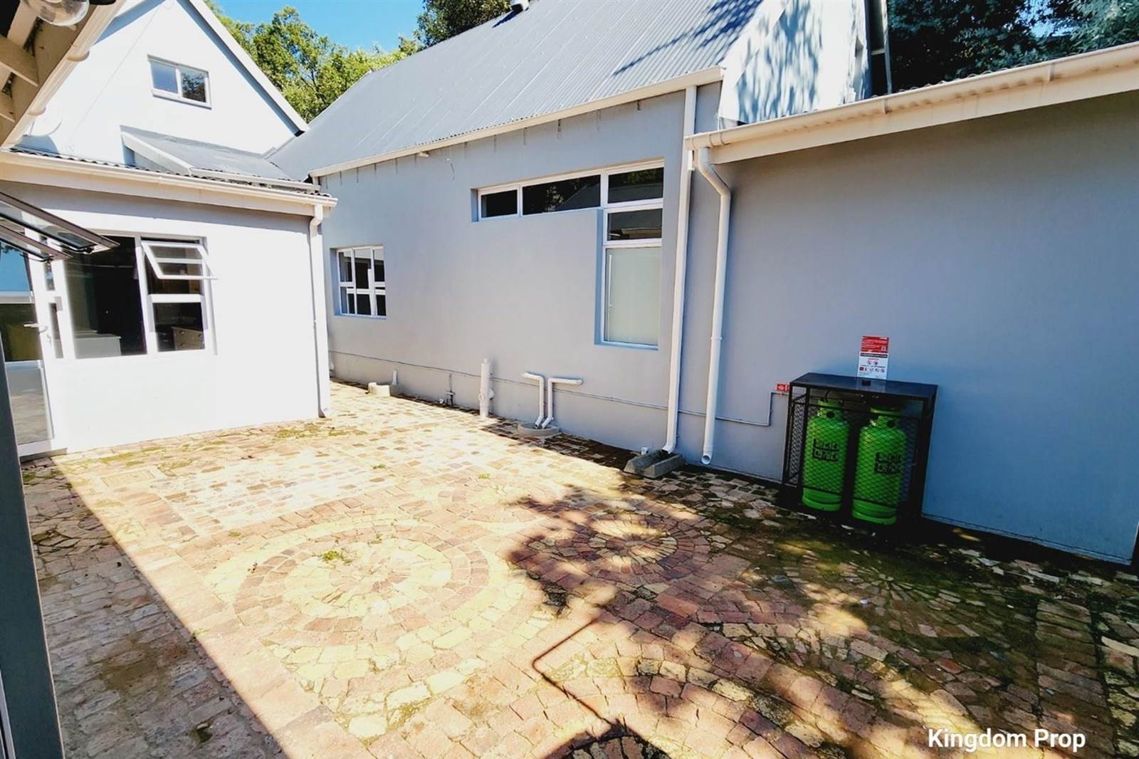 4 Bed House in Waterkloof photo number 18