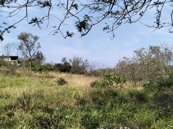 1575 m² Land available in Simbithi Estate