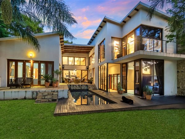 4 Bedroom House 4 Bedroom House