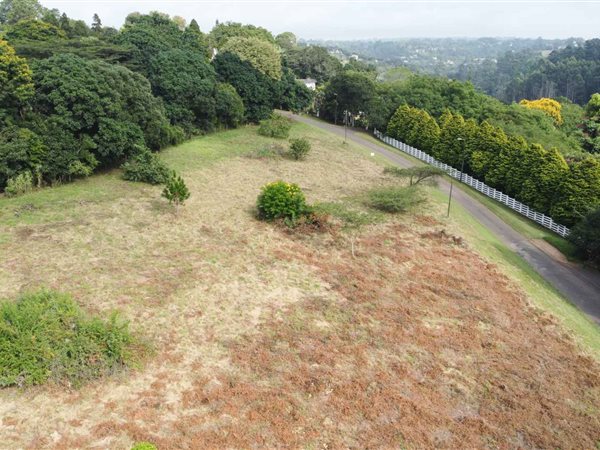 8007 m² Land available in Everton