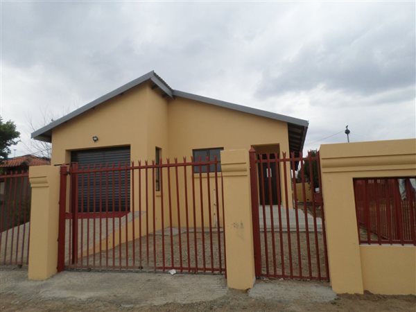 3 Bedroom House 3 Bedroom House