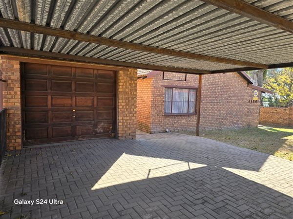 2 Bedroom House 2 Bedroom House