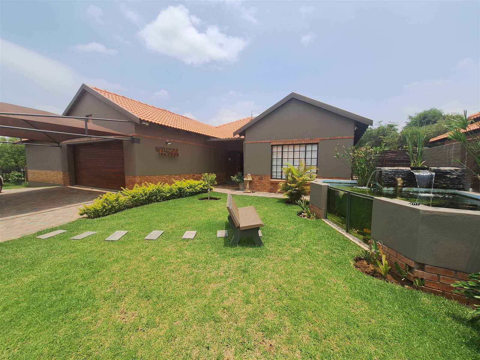 4 Bed House in Waterkloof East photo number 28