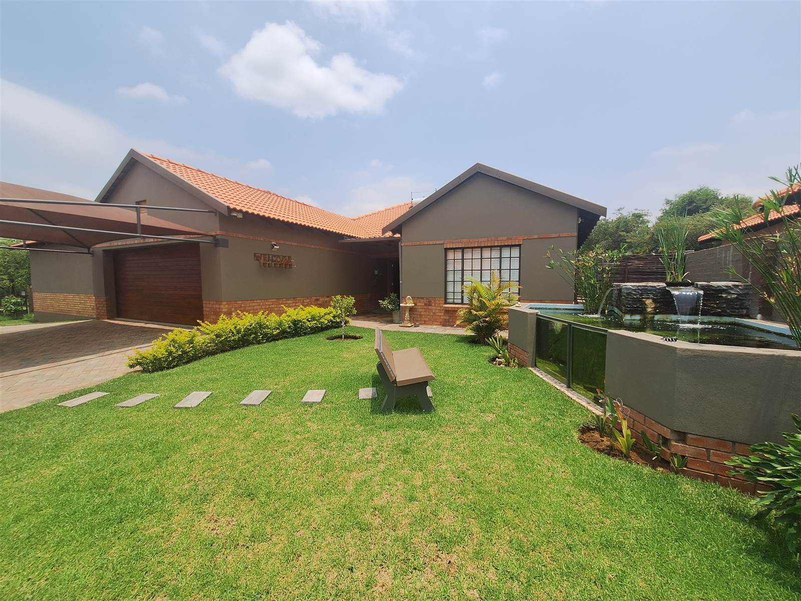 4 Bed House in Waterkloof East photo number 29