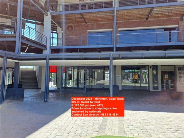 696  m² Retail Space