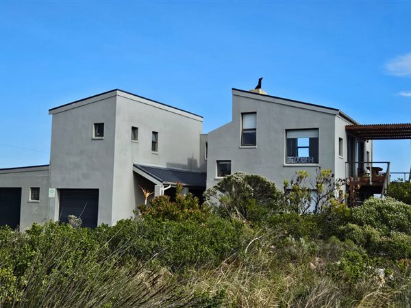 5 Bed House in Rooi Els