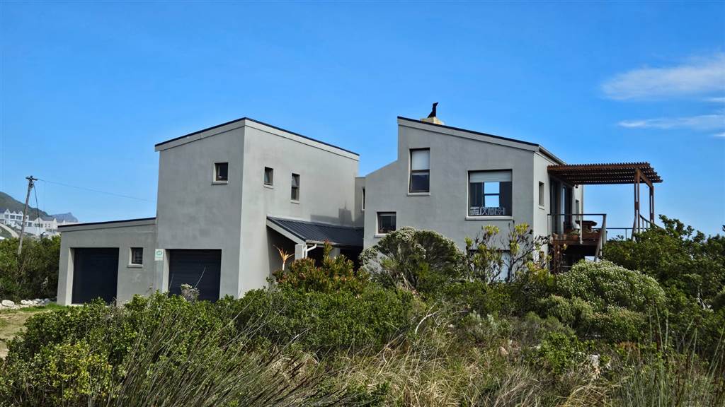 5 Bed House in Rooi Els photo number 1