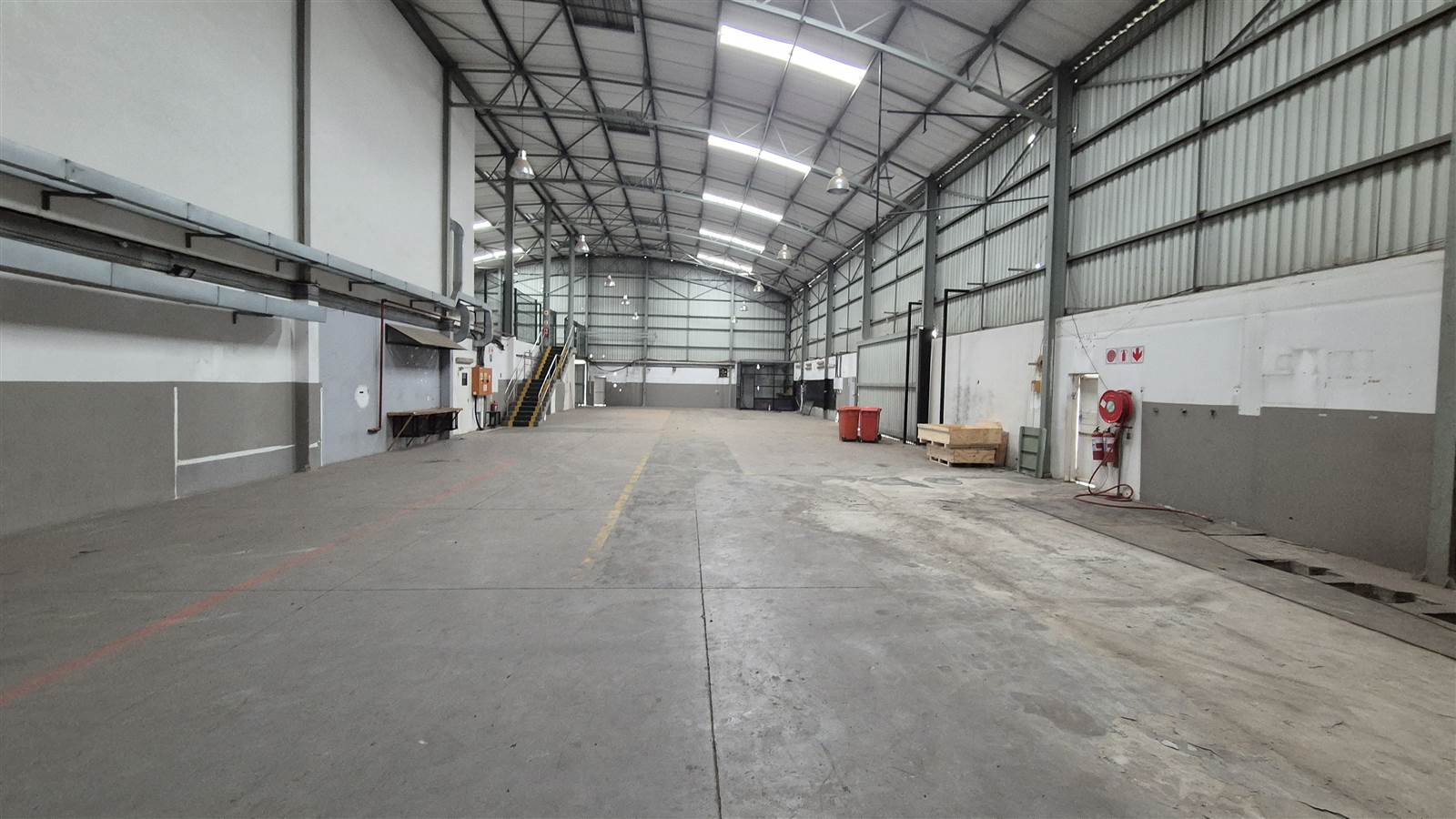 1652  m² Industrial space in Lanseria and surrounds photo number 18