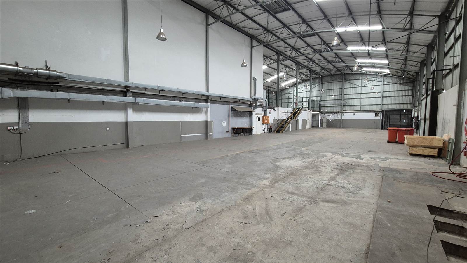 1652  m² Industrial space in Lanseria and surrounds photo number 1